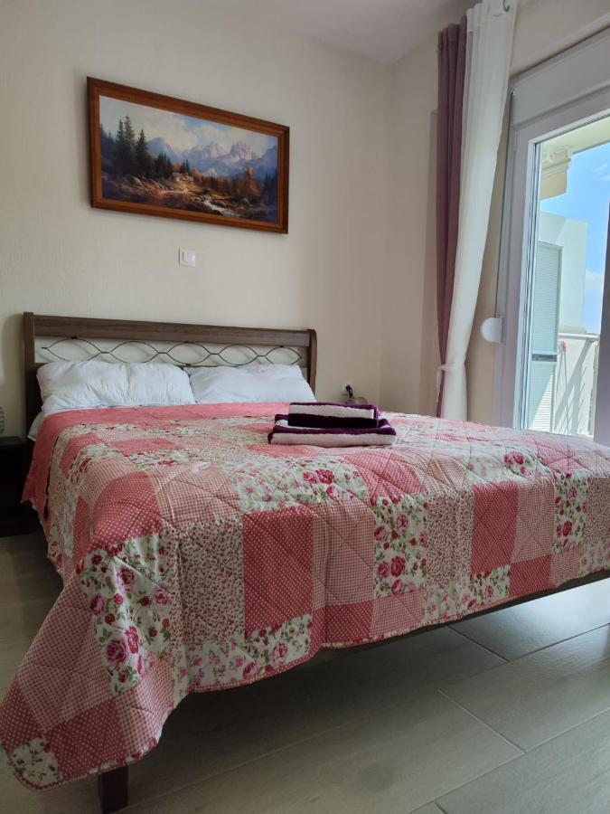 Lilli Deluxe Apartment Никити Екстериор снимка