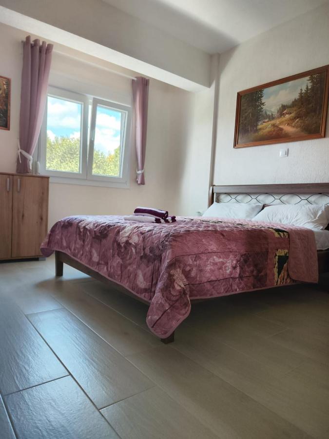Lilli Deluxe Apartment Никити Екстериор снимка