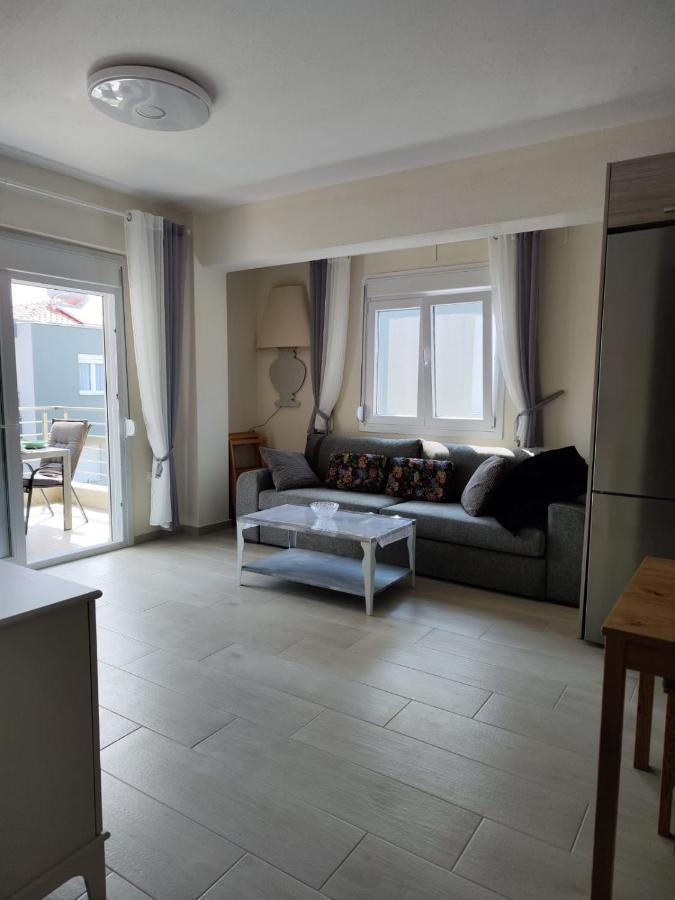 Lilli Deluxe Apartment Никити Екстериор снимка